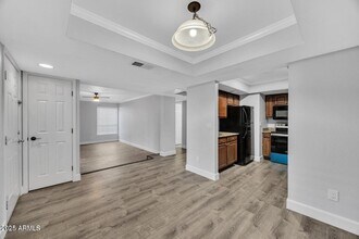 3405 W Danbury Dr in Phoenix, AZ - Building Photo - Building Photo