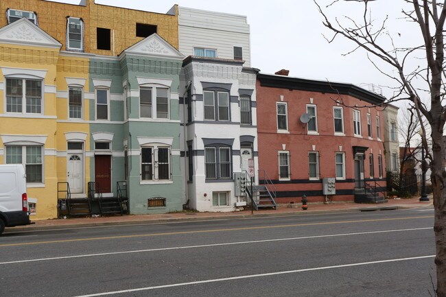 32 Florida Ave NW in Washington, DC - Building Photo - Building Photo