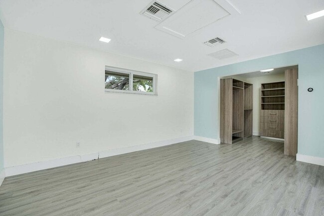 7351 Valencia Dr in Boca Raton, FL - Building Photo - Building Photo
