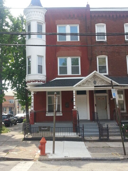 500 N 39th St in Philadelphia, PA - Building Photo