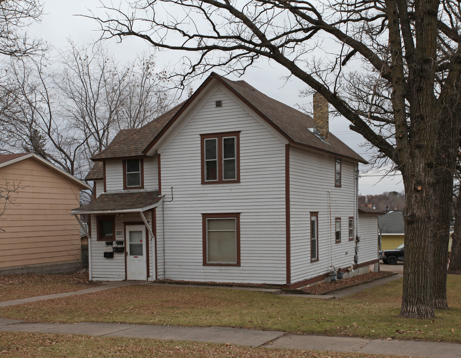 521 N 2nd Ave in Sauk Rapids, MN - Building Photo