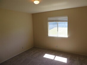 495 Atlantis in Kyle, TX - Building Photo - Building Photo
