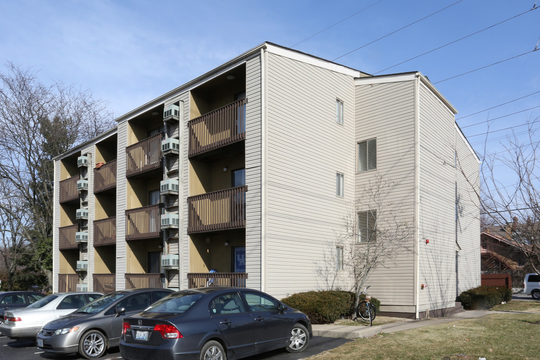 Woodland Village in Lexington, KY - Building Photo