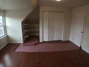 5647 Hampton St, Unit 3 in Pittsburgh, PA - Building Photo - Building Photo