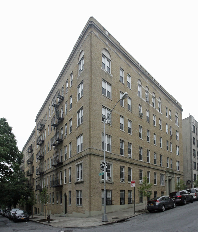 730 W 183rd St in New York, NY - Foto de edificio - Building Photo