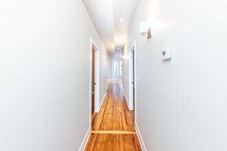 3547 N Sheffield Ave in Chicago, IL - Foto de edificio - Building Photo