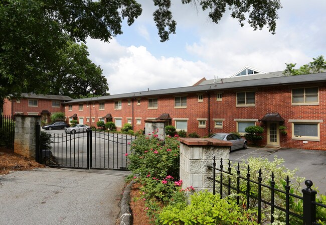 Peachtree Avenue Apartments