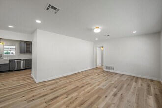 3804 Erath Ave in Waco, TX - Building Photo - Building Photo