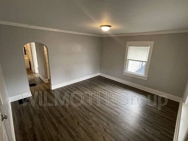 129 W Hendricks St in Shelbyville, IN - Building Photo - Building Photo