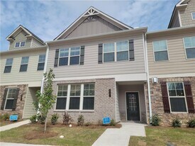 4384 Sunny Oak Ln in Norcross, GA - Building Photo