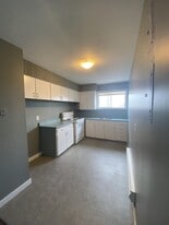 34 Verdun St in Moncton, NB - Building Photo