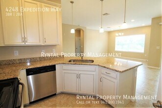 4248 Expedition Wy in Osprey, FL - Building Photo - Building Photo
