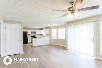 8626 Glendevon Ct in Riverdale, GA - Building Photo - Building Photo