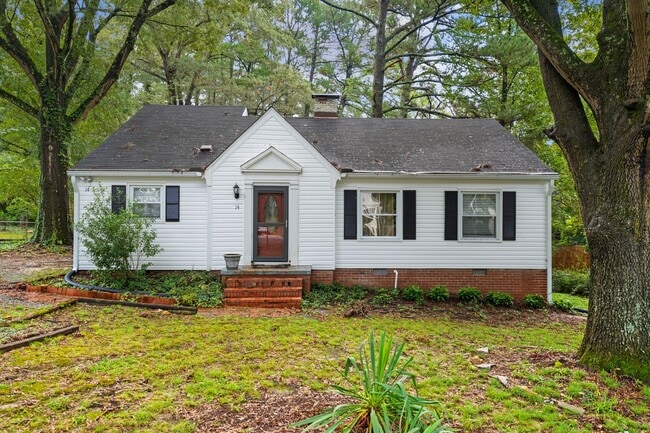 property at 14 Hawthorne Dr