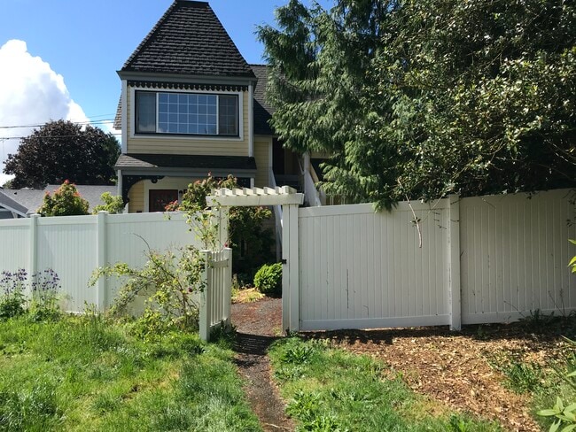 515 Foote St SW, Unit #3 in Olympia, WA - Building Photo - Building Photo