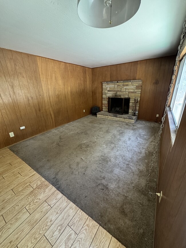 2655 Osborne Ave in South Lake Tahoe, CA - Building Photo - Building Photo