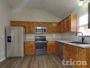 8835 NE 73rd Ct in Kansas City, MO - Building Photo - Building Photo