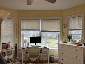 118 Holland St, Unit 3R in Somerville, MA - Building Photo - Building Photo