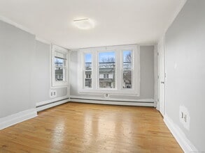 140 Stuart Ave in Norwalk, CT - Building Photo - Building Photo