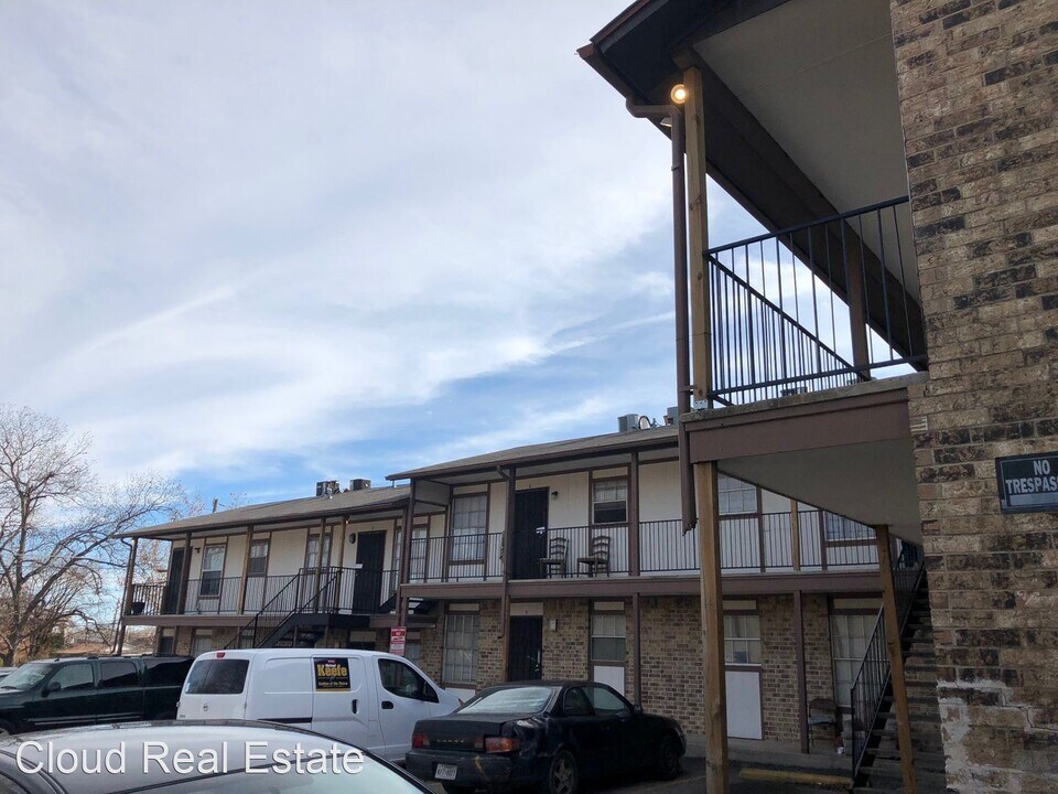 1405 N Gray St in Killeen, TX - Building Photo
