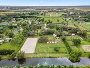 16693 Deer Path Ln in Wellington, FL - Building Photo - Building Photo