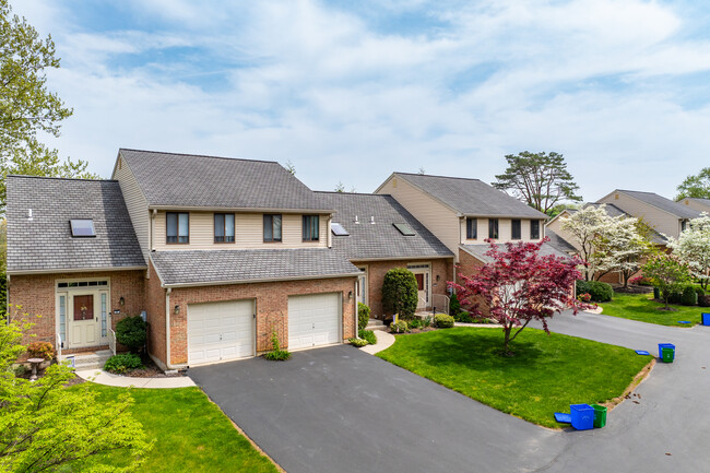 Greenleaf West Condominiums in Bethlehem, PA - Building Photo - Building Photo