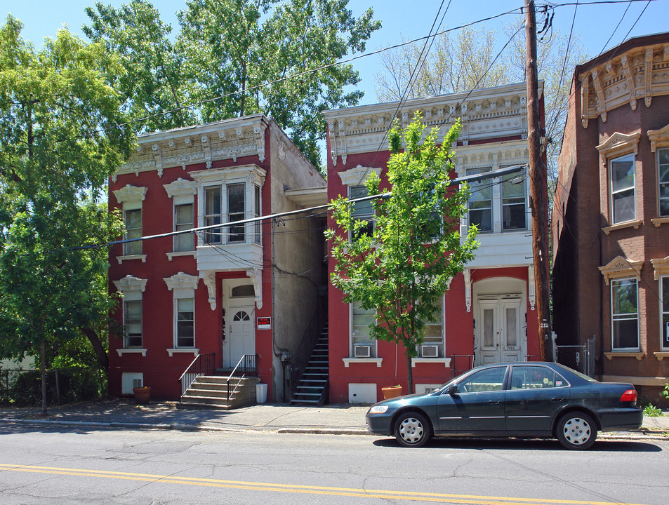 1227-1229 Broadway in Rensselaer, NY - Building Photo