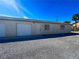 1920 Haiwee St in Pahrump, NV - Building Photo