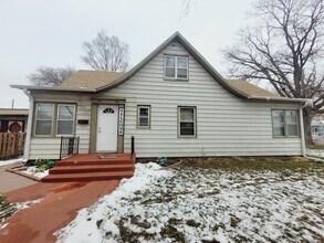 405 N Greenwich St in Grand Island, NE - Building Photo - Building Photo