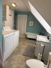 114 Perham St in Farmington, ME - Foto de edificio - Building Photo