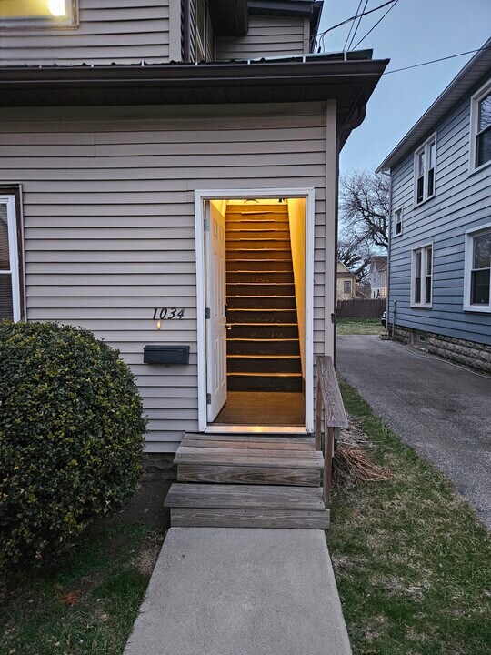 1034 E 25th St, Unit Upstairs in Erie, PA - Building Photo