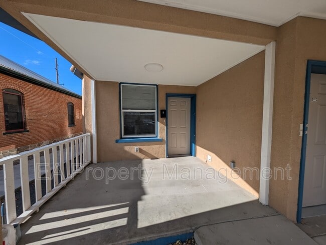 725 Edith Blvd SE in Albuquerque, NM - Building Photo - Building Photo
