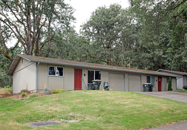 7730 Steilacoom Rd SE in Lacey, WA - Building Photo - Building Photo