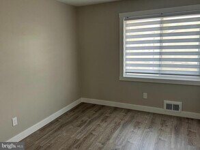 12 Sanbert Cir in Hamilton Township, NJ - Building Photo - Building Photo