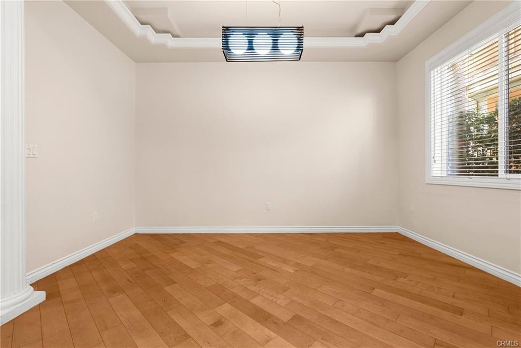 732 E Palm Ave in Burbank, CA - Building Photo