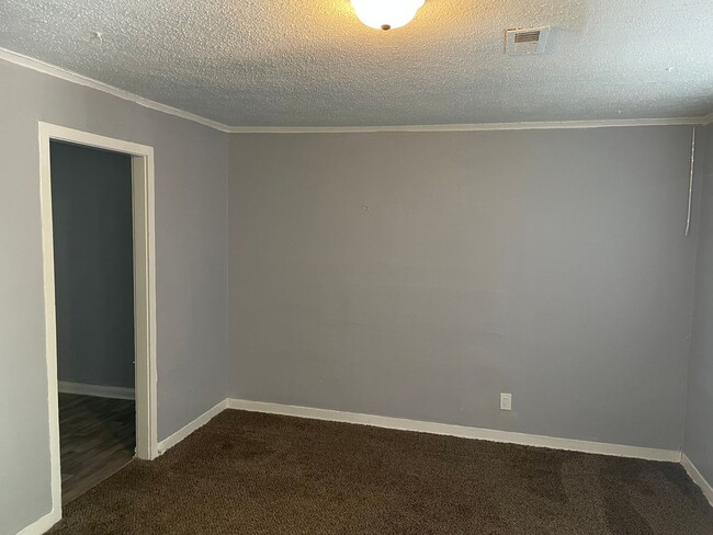 2623 Fees S in Wichita, KS - Building Photo - Building Photo