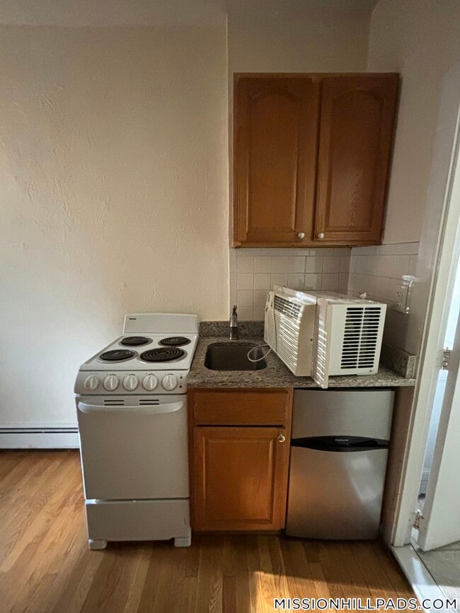 53 S Huntington Ave