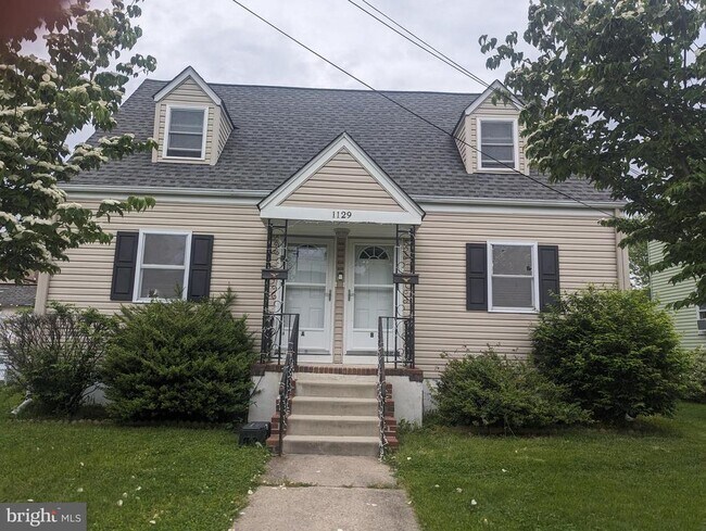 1129 Center Ave in Bellmawr, NJ - Building Photo - Building Photo