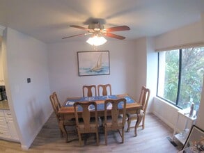 6684 Reservoir Ln in San Diego, CA - Building Photo - Building Photo