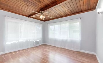 282 W Laila Dr in Melbourne, FL - Building Photo - Building Photo