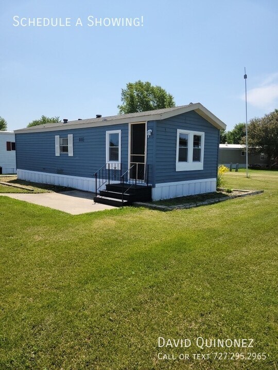113 Foxglove Ln in Davis Junction, IL - Foto de edificio