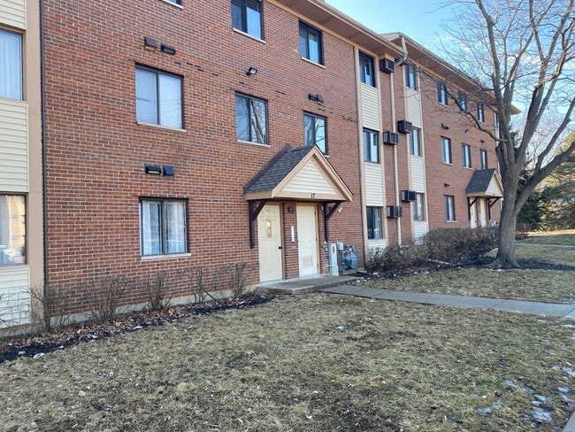 property at 17 Parkside Ct