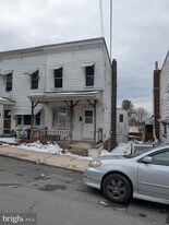 21 Park St in Pottsville, PA - Building Photo