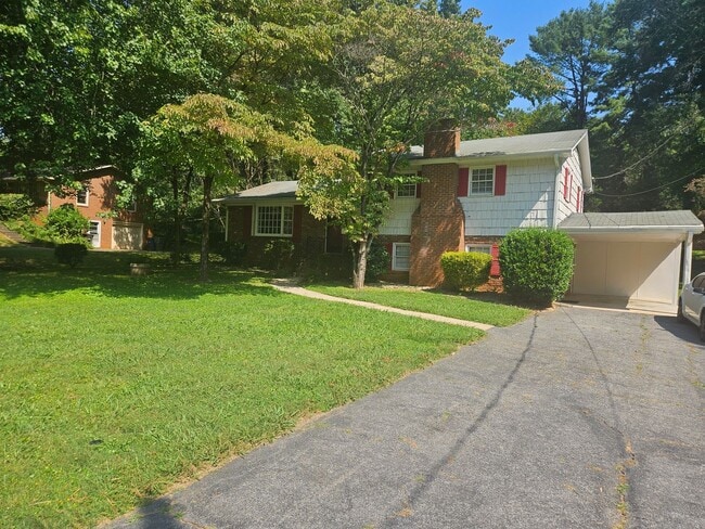 property at 2147 Jamestown Rd