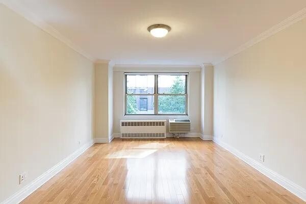 250 W 88th St in New York, NY - Building Photo