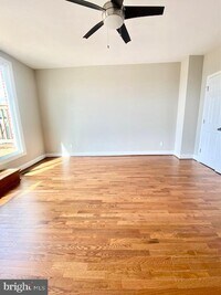 719 Reservoir St photo'