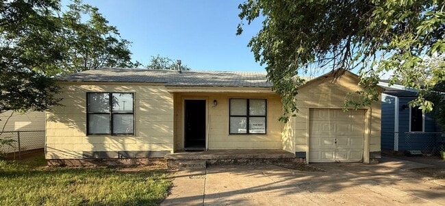 property at 2907 2nd St