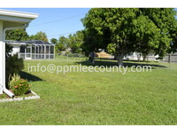 451 Monterey Ave in Cape Coral, FL - Foto de edificio - Building Photo