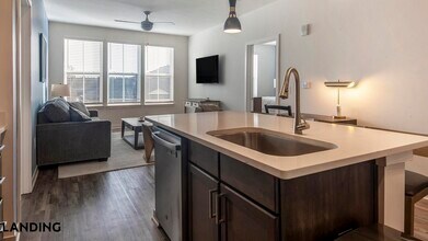 4670 Merchants Park Cir, Unit 01-409 in Collierville, TN - Building Photo - Building Photo