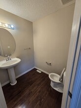 715 Welsh Dr in Edmonton, AB - Building Photo - Building Photo